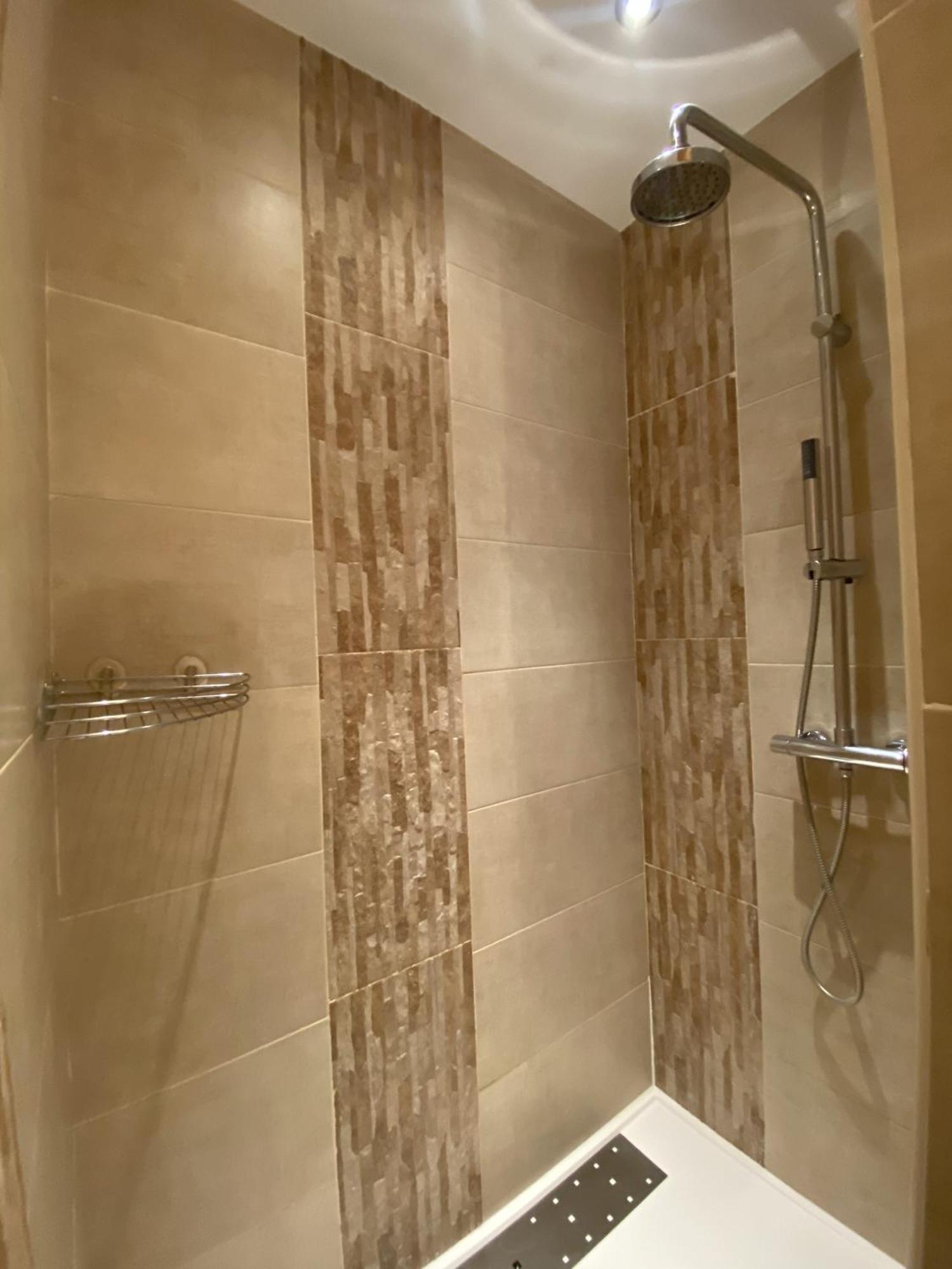 Le Paret Chambres D'Hotes De Charme & Spa Manigod Bagian luar foto